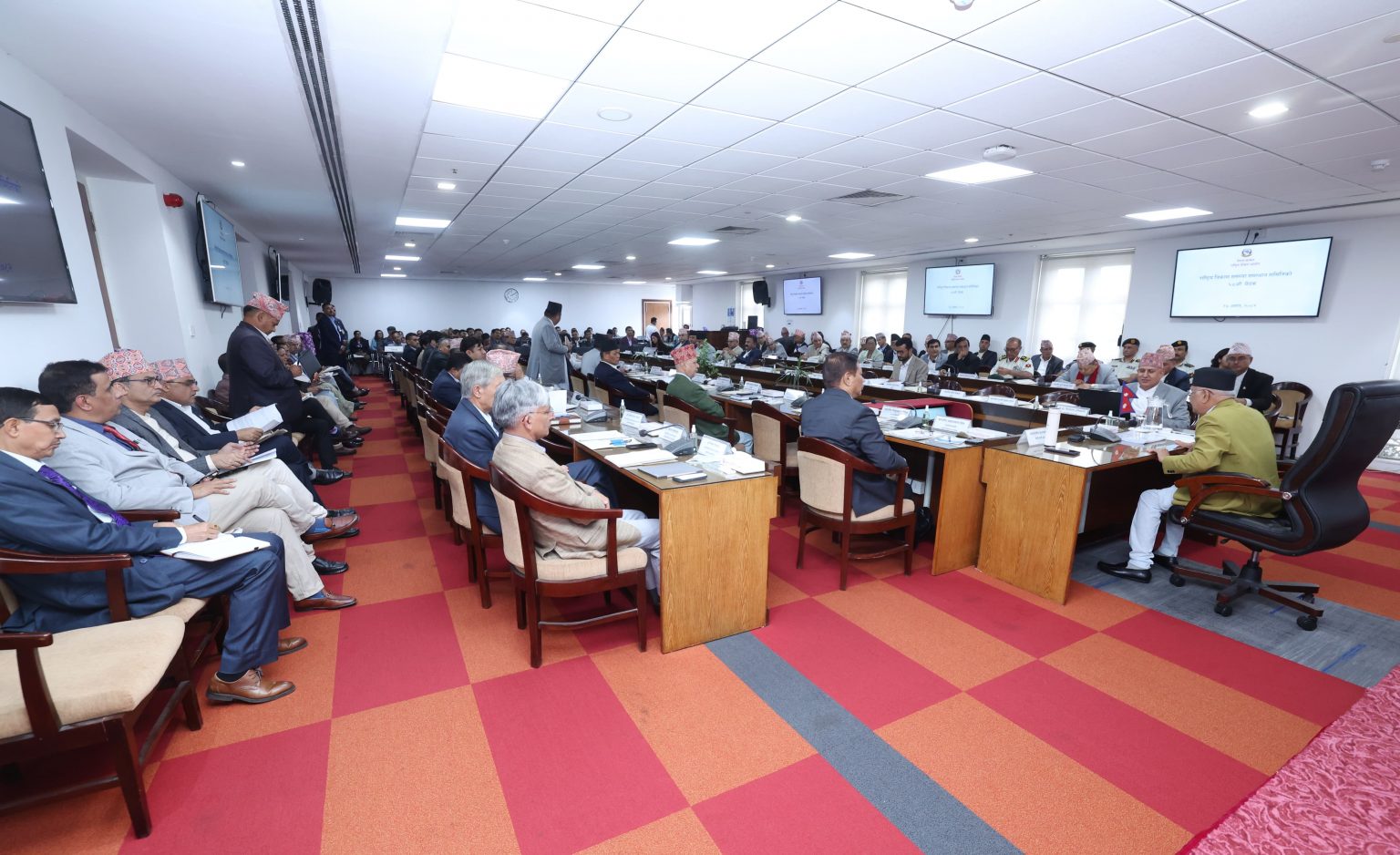 विकास आयोजनाहरुलाई तिव्र गतिमा अघि बढाउन प्रधानमन्त्रीको निर्देशन