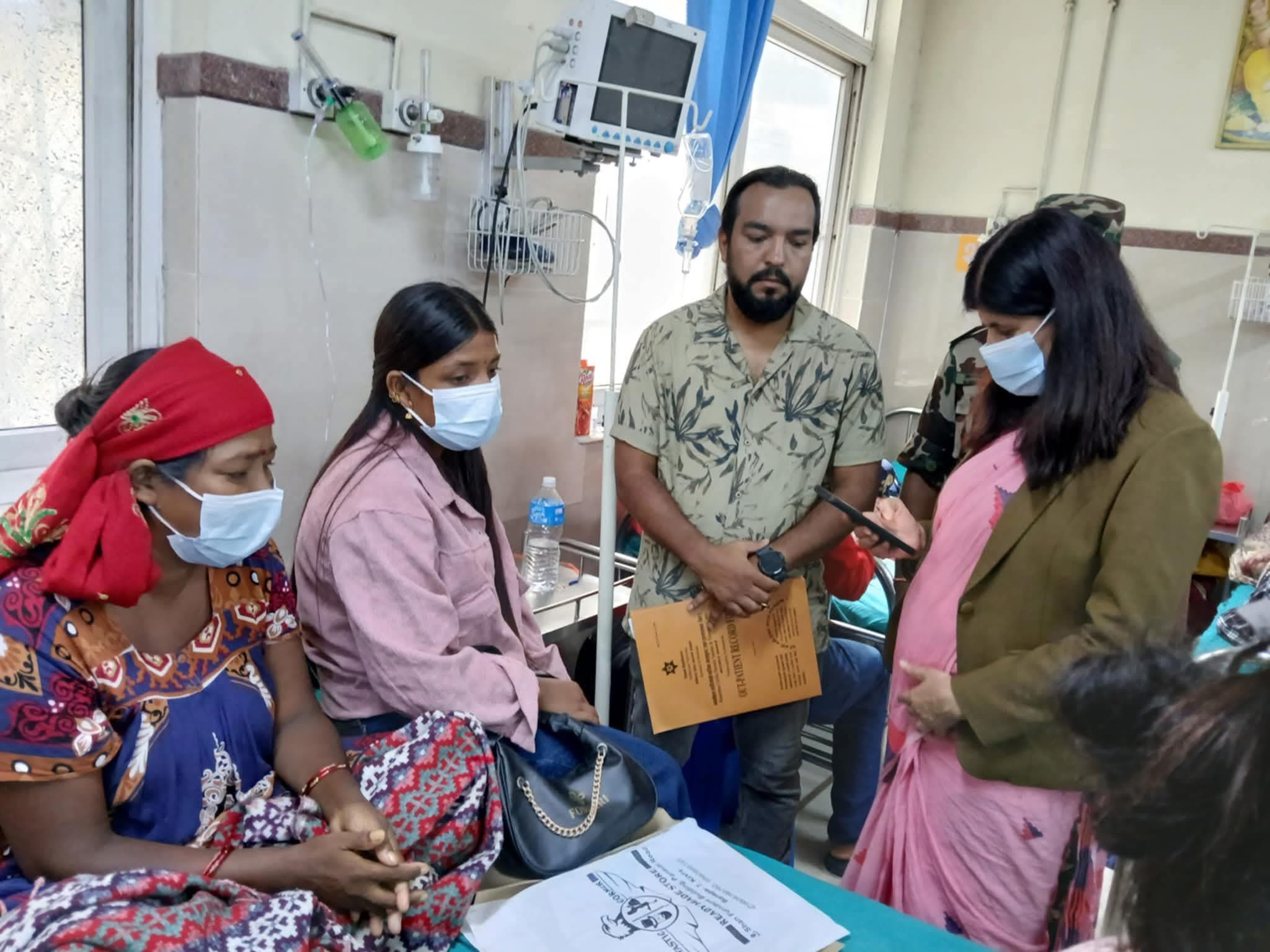 मन्त्री न्यौपानेद्वारा मिर्गौला पीडित भवानी गन्धर्वको उपचारमा सहजिकरणका लागि अनुरोध