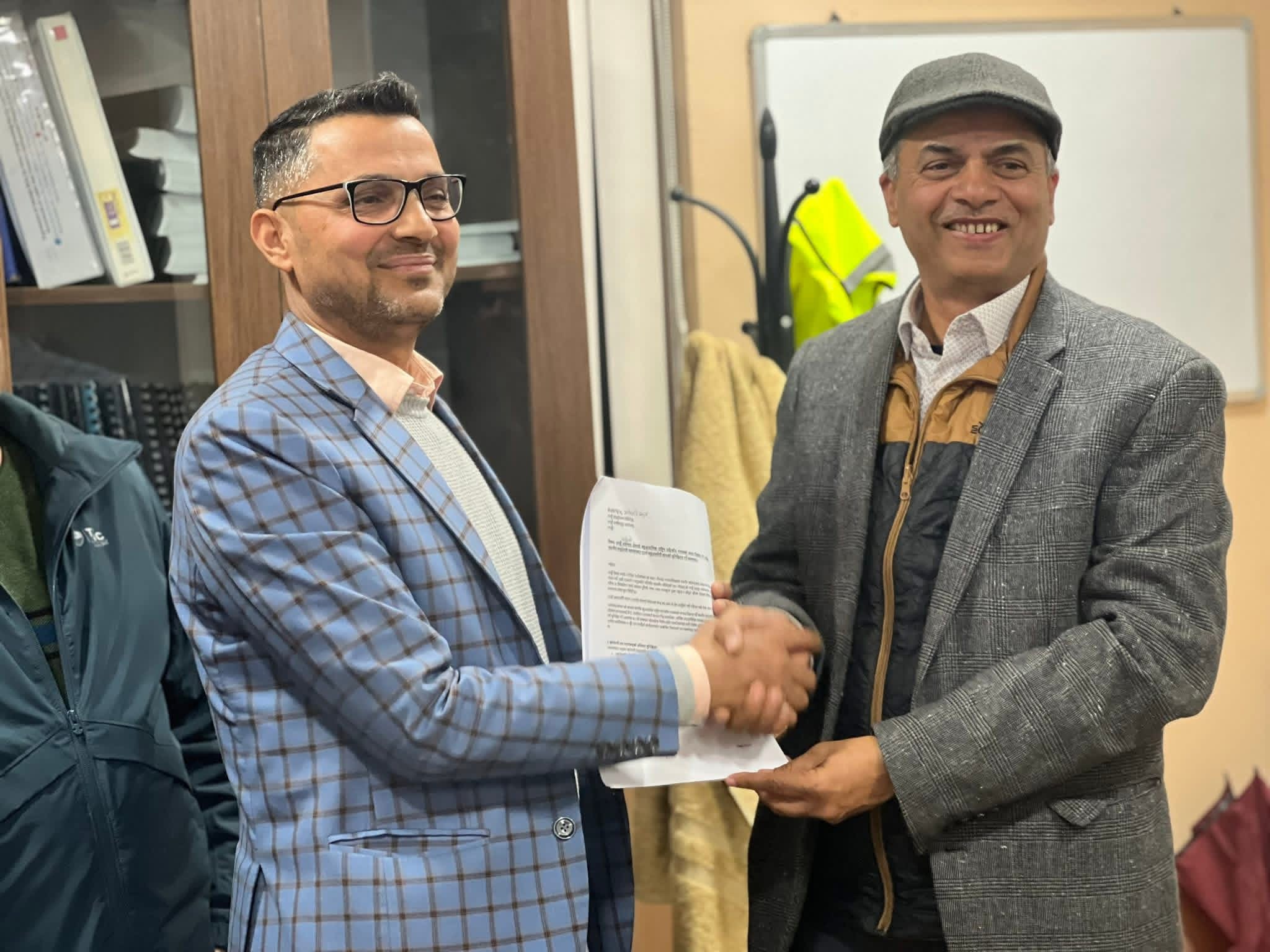 तनहुँ हाइड्रोको जलाशयलाई बहुआयामिक राष्ट्रिय पर्यटकीय गन्तव्य बनाउन १० बुँदे मागसहित ज्ञापनपत्र