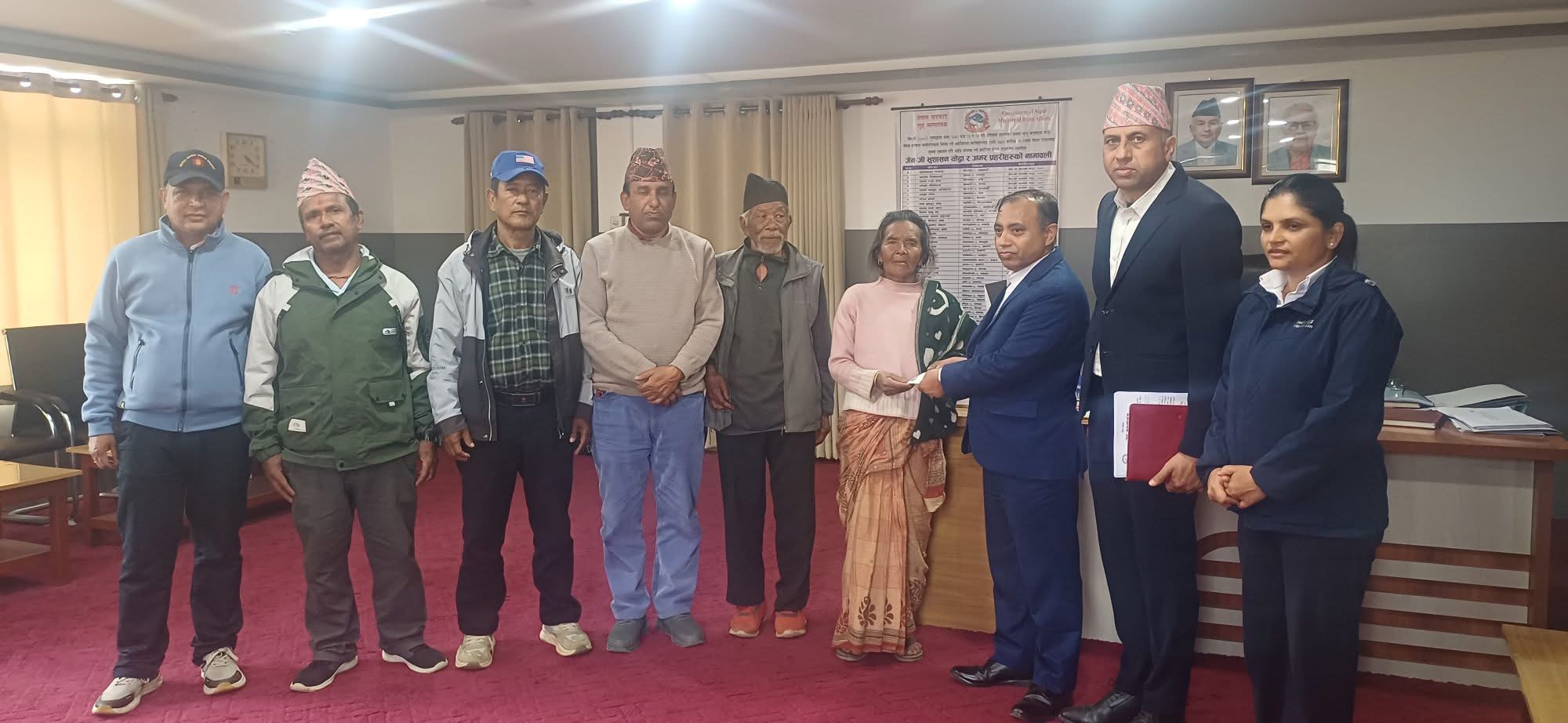 बन्दिपुर गाउँपालिकाका अध्यक्ष सुरेन्द्र बहादुर थापाको साथले ७१ वर्षको प्रतीक्षा अन्ततः पूरा भयो मंगलीको