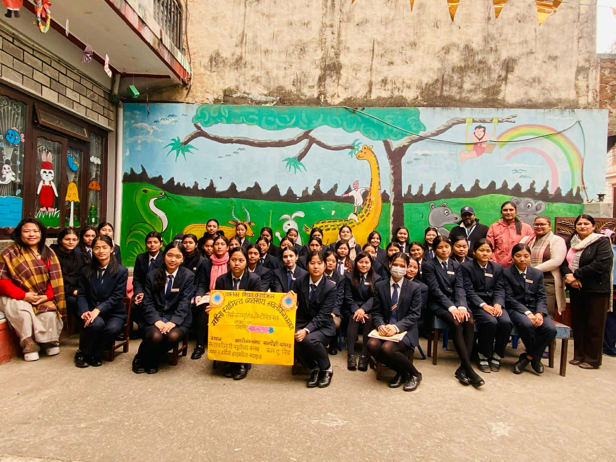 बालिका शिक्षा कार्यक्रम अन्तर्गत १३५ छात्रालाई तेस्रो सामूहिक मेन्टोरिङ सत्र