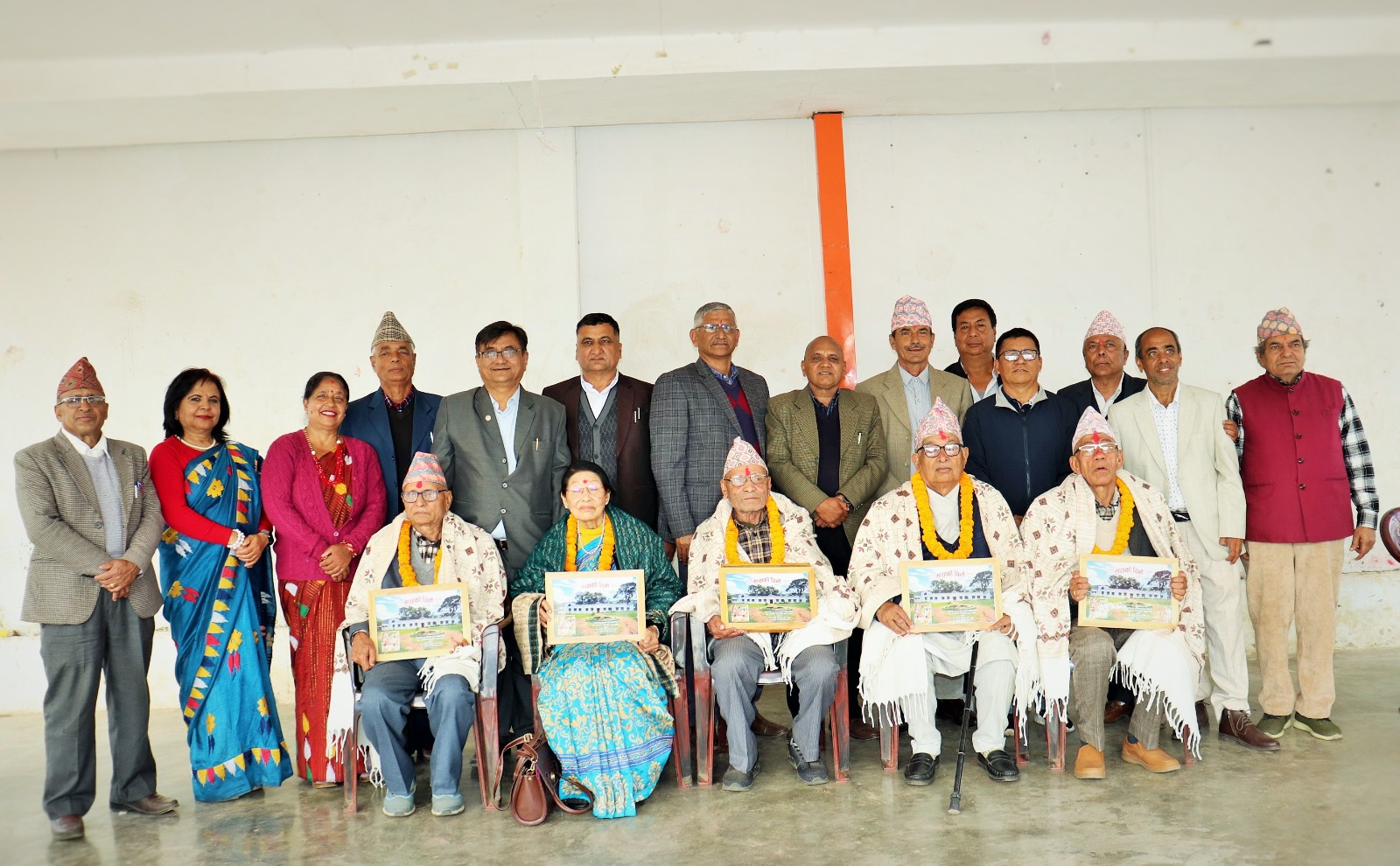 पाेखराकाे बाराही माविका पूर्वविद्यार्थीद्धारा शिक्षकको सम्मान