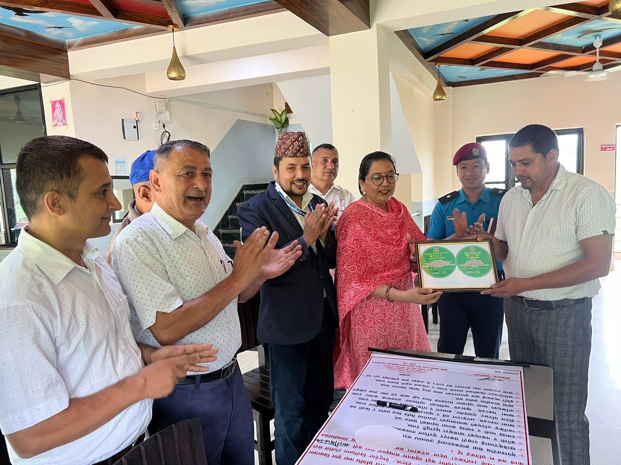 मानुङकोट रिसोर्टलाई हरियो स्टिकर, राजमार्गस्थित होटलको स्तरीकरण अभियान सुरु