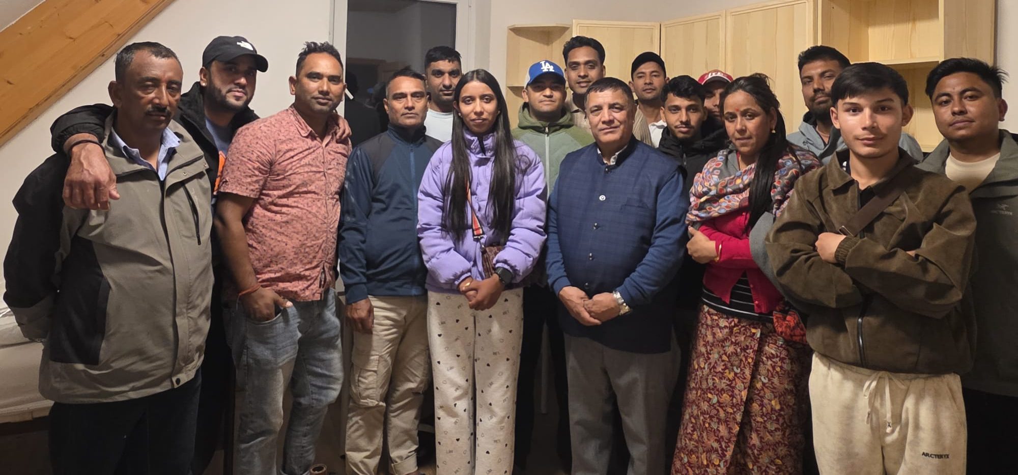 अष्ट्रियाबाट समाजसेवी रामबहादुरको अगुवाइमा बाढीपीडितलाई  सहयोग
